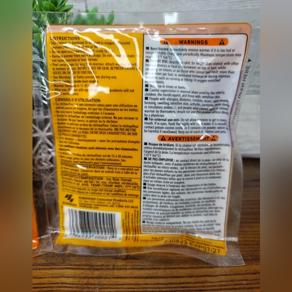 HotHands Toe Warmers - Long Lasting Safe Set Of 2 - Picture 5 of 6